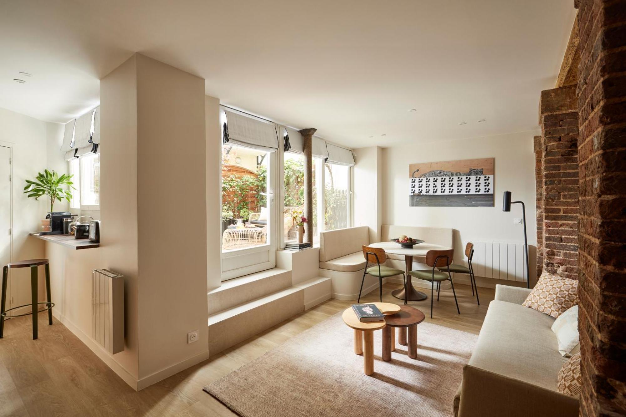 Stylish 2Br & 2Ba With Private Terrace Apartment ปารีส ภายนอก รูปภาพ