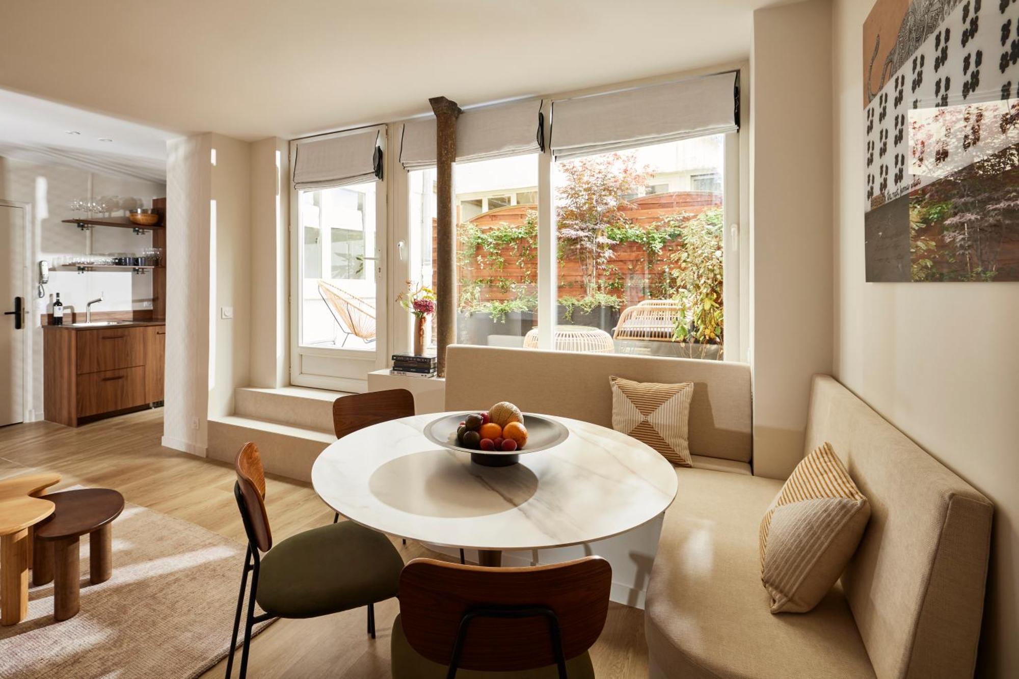 Stylish 2Br & 2Ba With Private Terrace Apartment ปารีส ภายนอก รูปภาพ