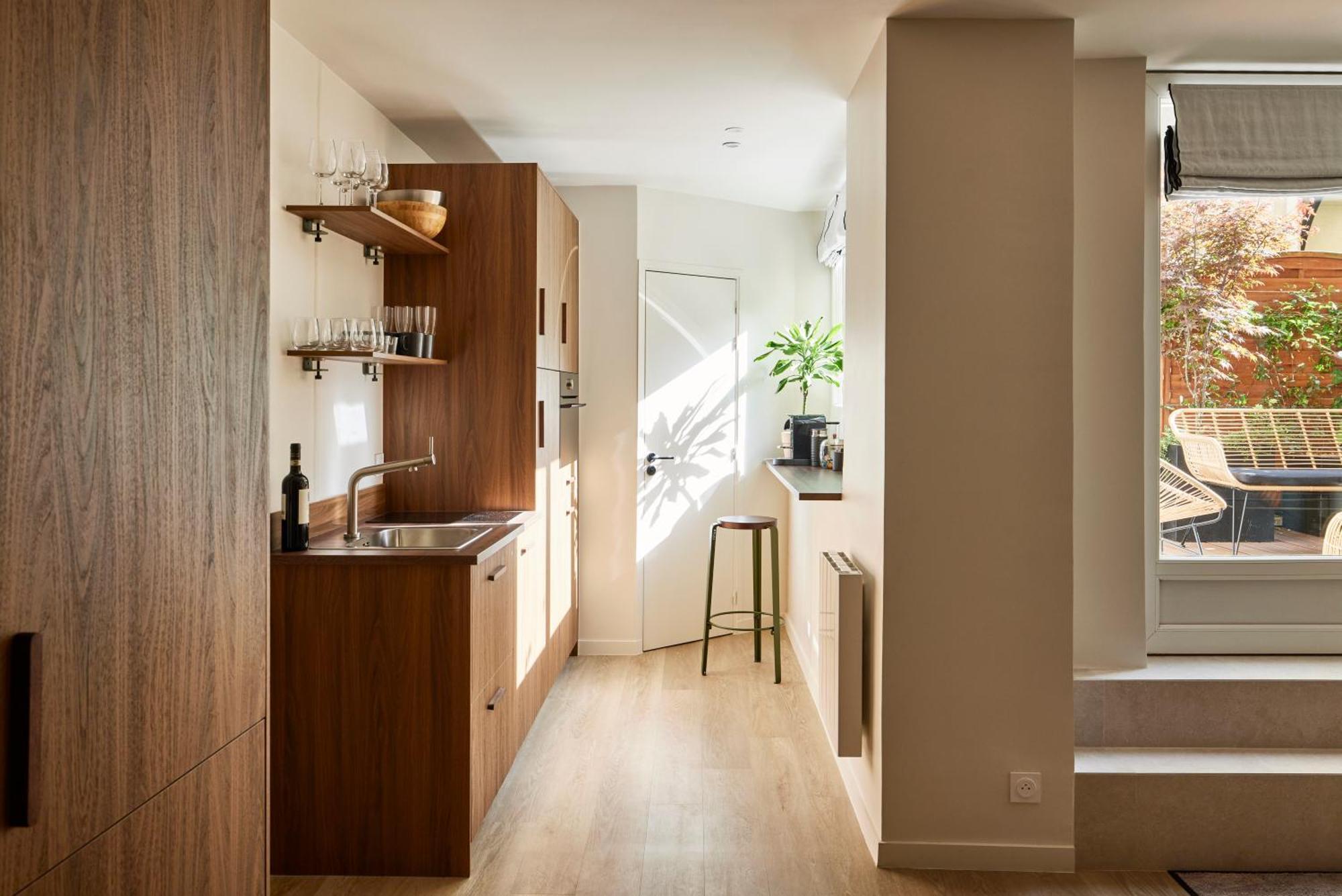 Stylish 2Br & 2Ba With Private Terrace Apartment ปารีส ภายนอก รูปภาพ